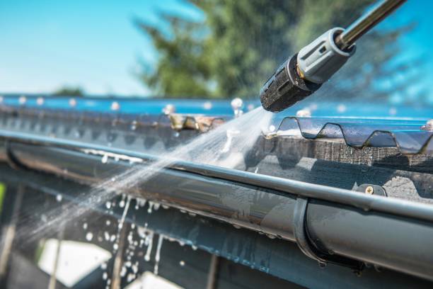 Best Pressure Washing Driveway  in Llano, TX
